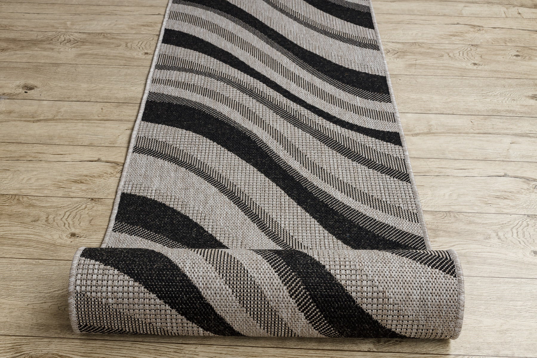 TAPIS DE COULOIR SIZAL FLOORLUX modèle 20353 argentin / noir 100 cm 100x610 cm - 4