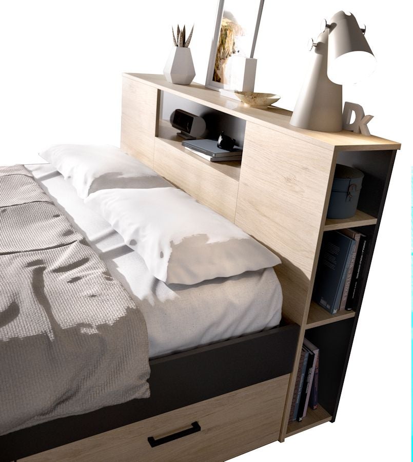 Letto matrimoniale alla francese con testiera portaoggetti e