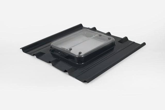 Lucarne de toit pour tôles bac acier ondulés profil 5 ondes – RAL 7016 Gris Anthracite – Vitre Synthétique incassable – LPP LUMICIEL