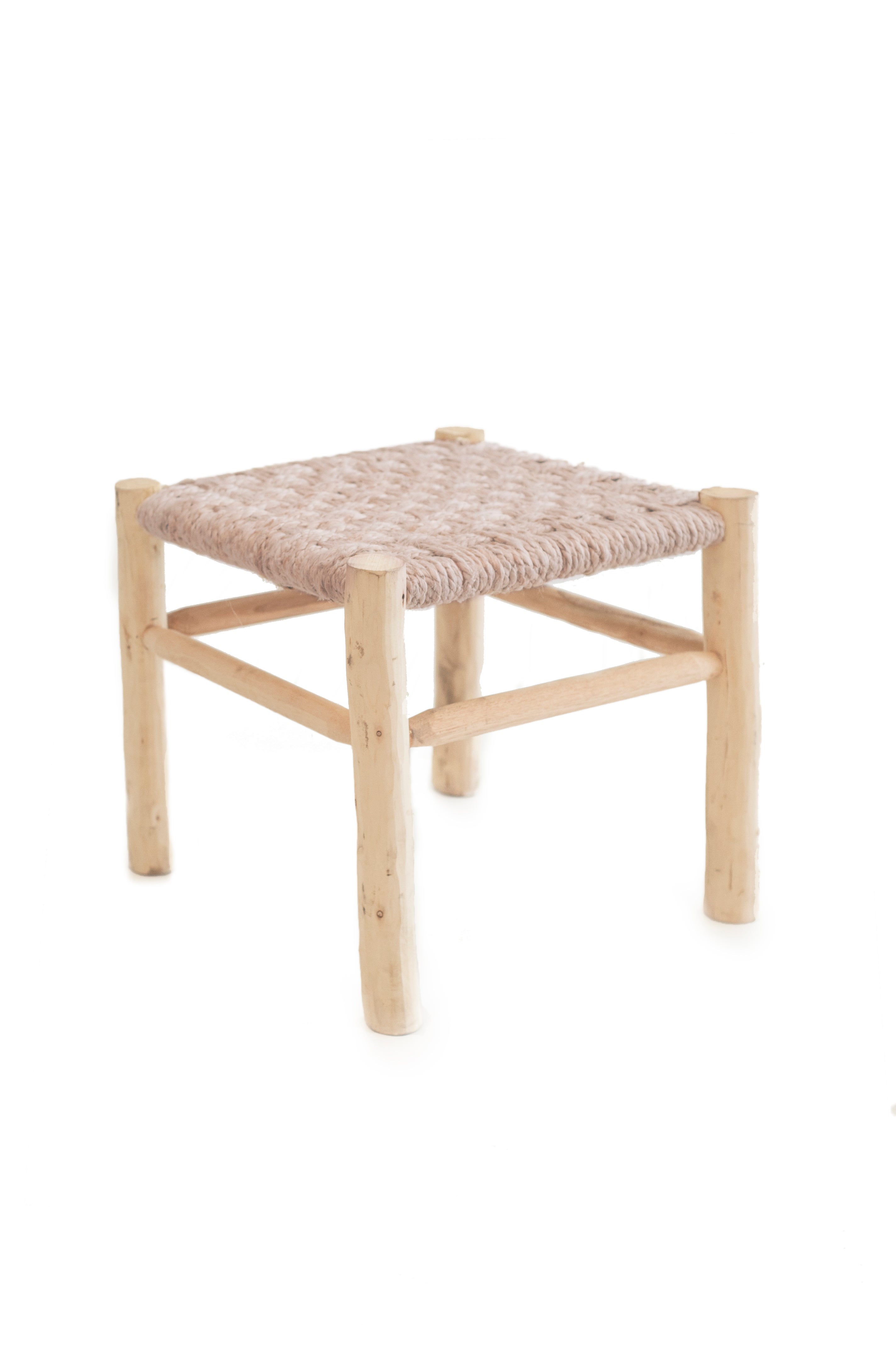 Średni kwadratowy stołek z drewna i juty 45x45x42 cm – rustykalny design, wygodny i uniwersalny do wnętrz
