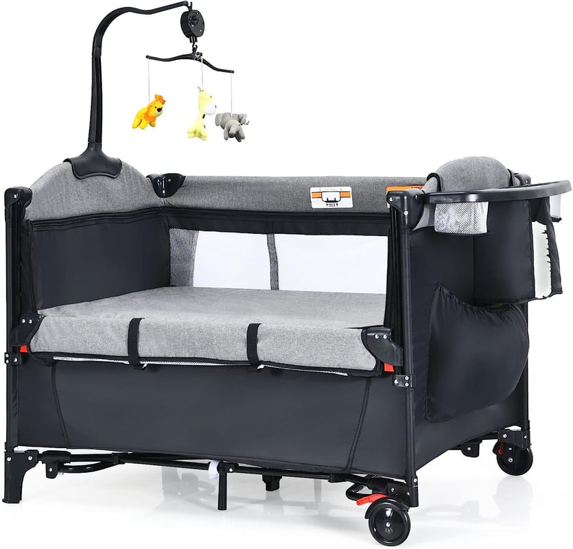 5 w 1 Łóżeczko dla dziecka 125 x 65 cm, 2-poziomowe łóżeczko turystyczne z materacem, matą do przewijania, zabawkami, pozytywką i nosidełkiem