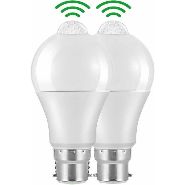 Żarówka z czujnikiem ruchu Bagnet LED Zimna Biel K CIR wodoszczelne energooszczędne bez możliwości ściemniania sztuki