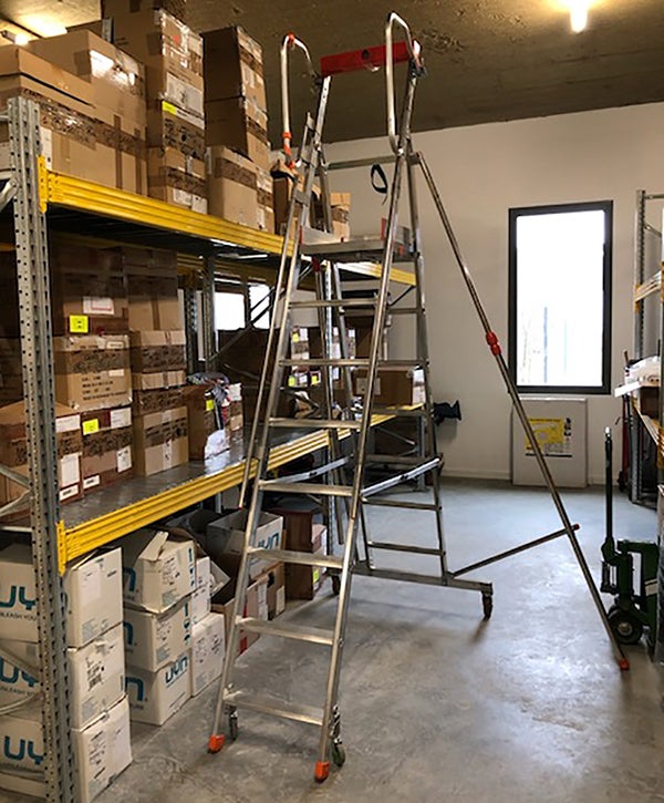 Escabeau roulant 4 marches - Hauteur de plateforme: 1.03m - Hauteur atteignable: 3.03m - CTA-4 - 4