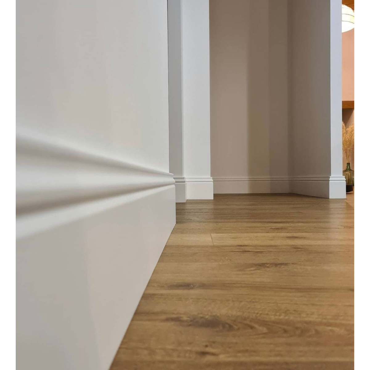 Lot de 5 Plinthes Style Prépeint MDF, L.2,44 m x l.14,8 cm x Ep.16 mm - 8
