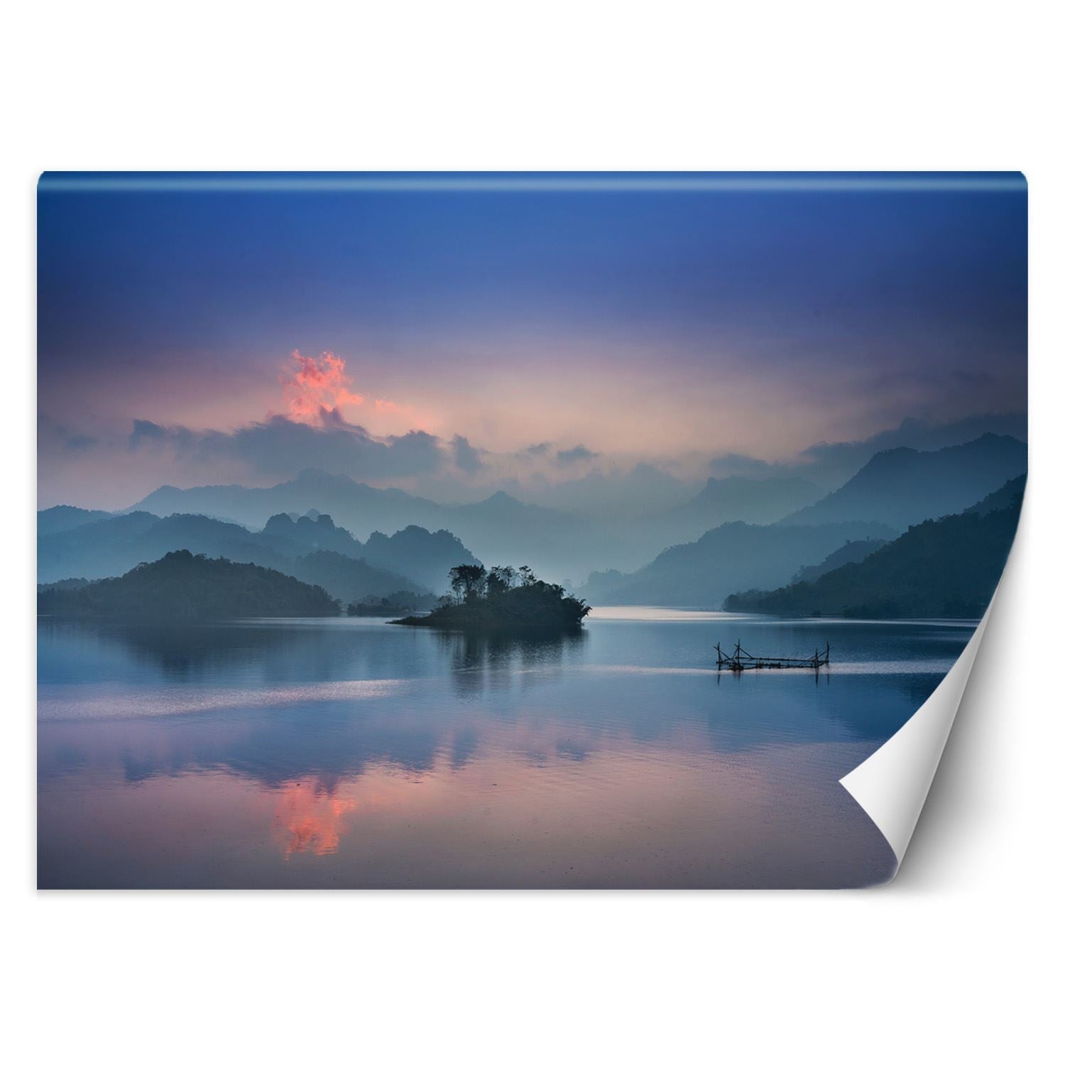 Fototapeta, Widok na jezioro i góry we mgle 250x175
