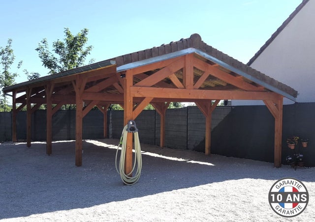 Carport Bois Douglas Français 64 m² – 2 pentes faitage décalé – 10 poteaux – Abri voiture extérieur – Garantie 10 ans