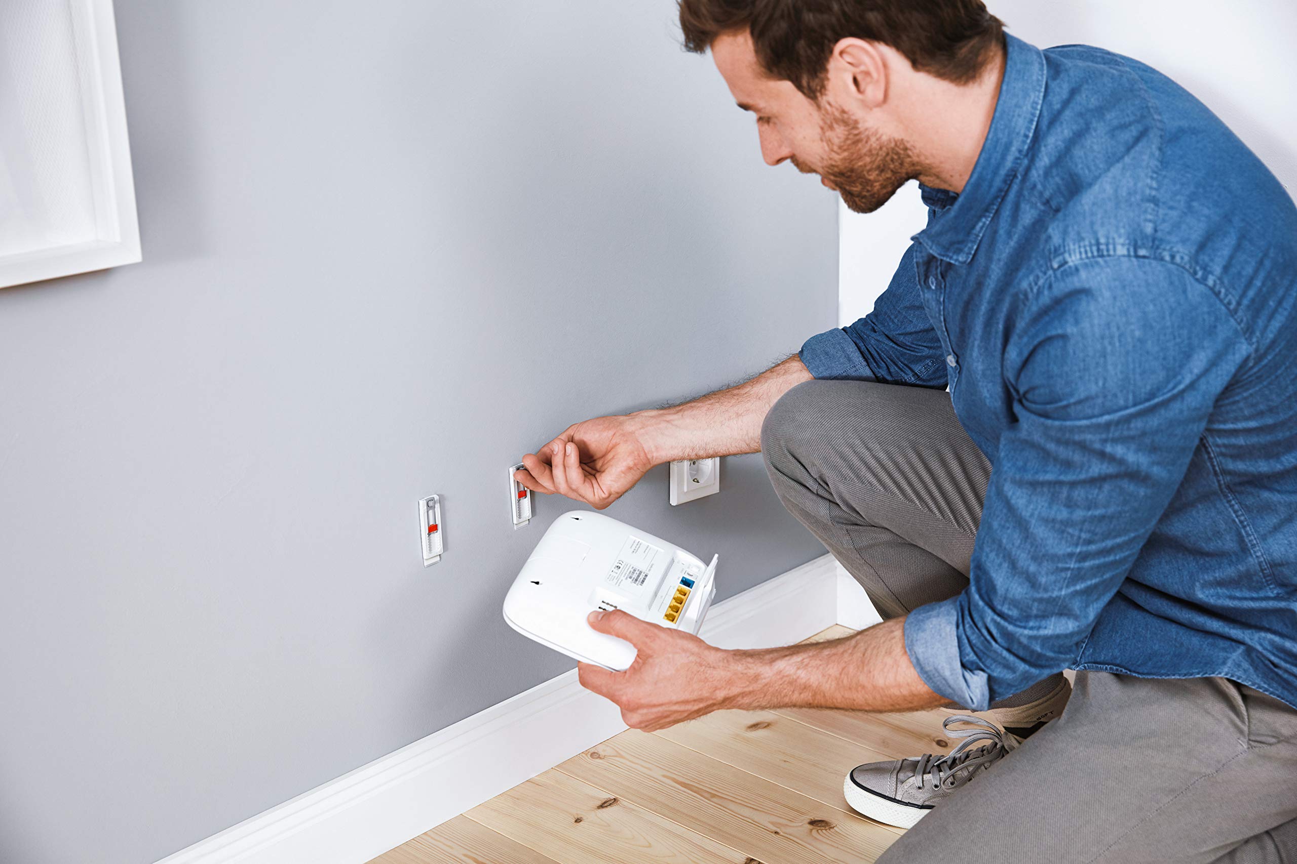 tesa Adhesive nail devices for wallpaper and plaster 0.5kg - 5