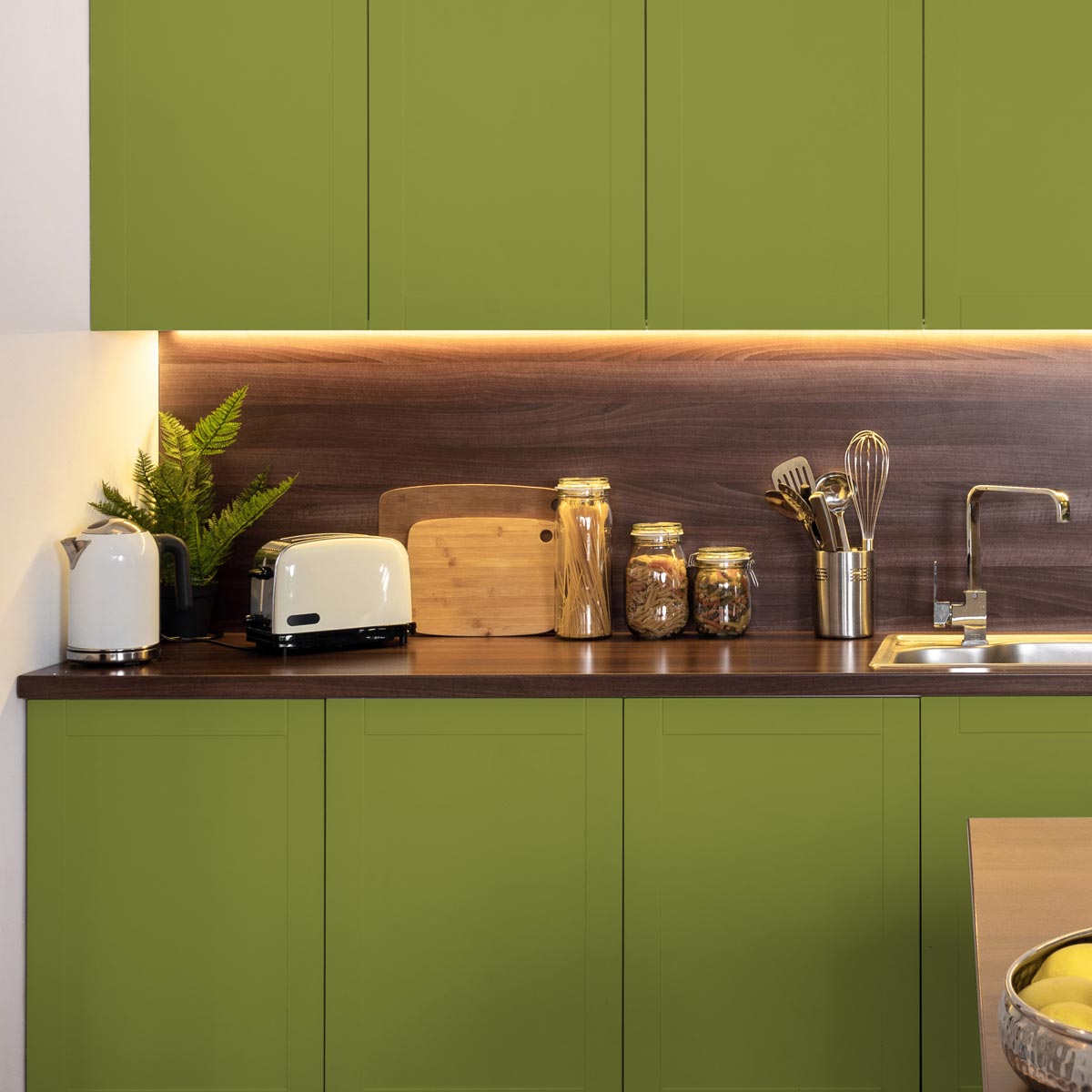 Rouleau adhésif Imperméable Vinyle au Mètre - Sticker Lavable Cuisine Meuble Armoire Porte - 60cmx1m - Vert olive - 5