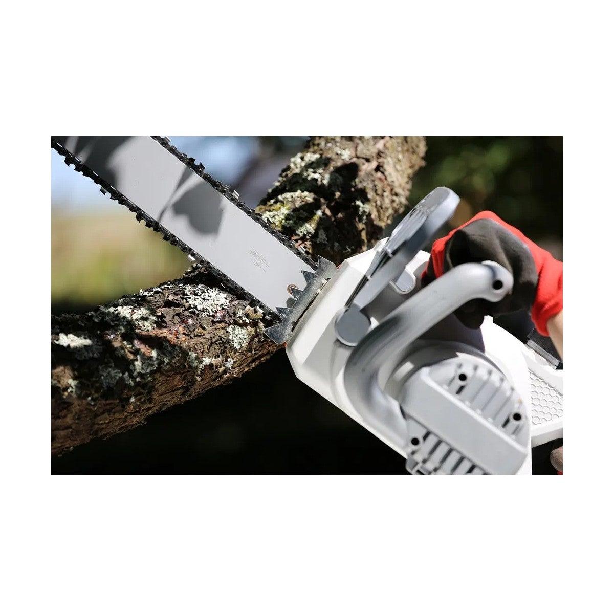 Motosega elettrica 2200 W con barra TRILINK 40 cm, taglio rapido, antivibrazione, tensione catena senza attrezzi, lubrificazione automatica IKRA - 4