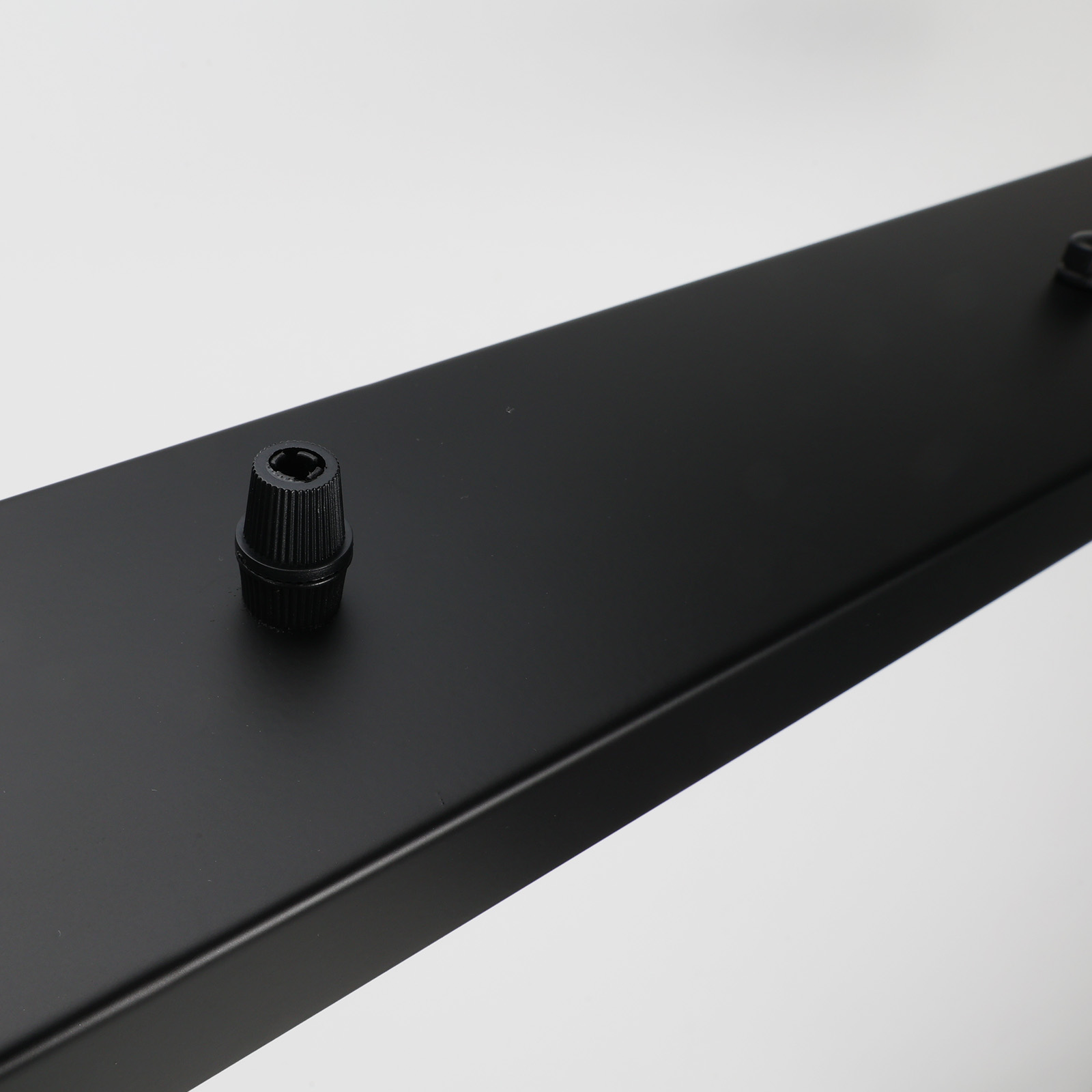 Plaque de plafond suspendue pour lampe, rosace ou réglette universelle en métal noir 70 cm pour 2 ou 3 lampes - 3