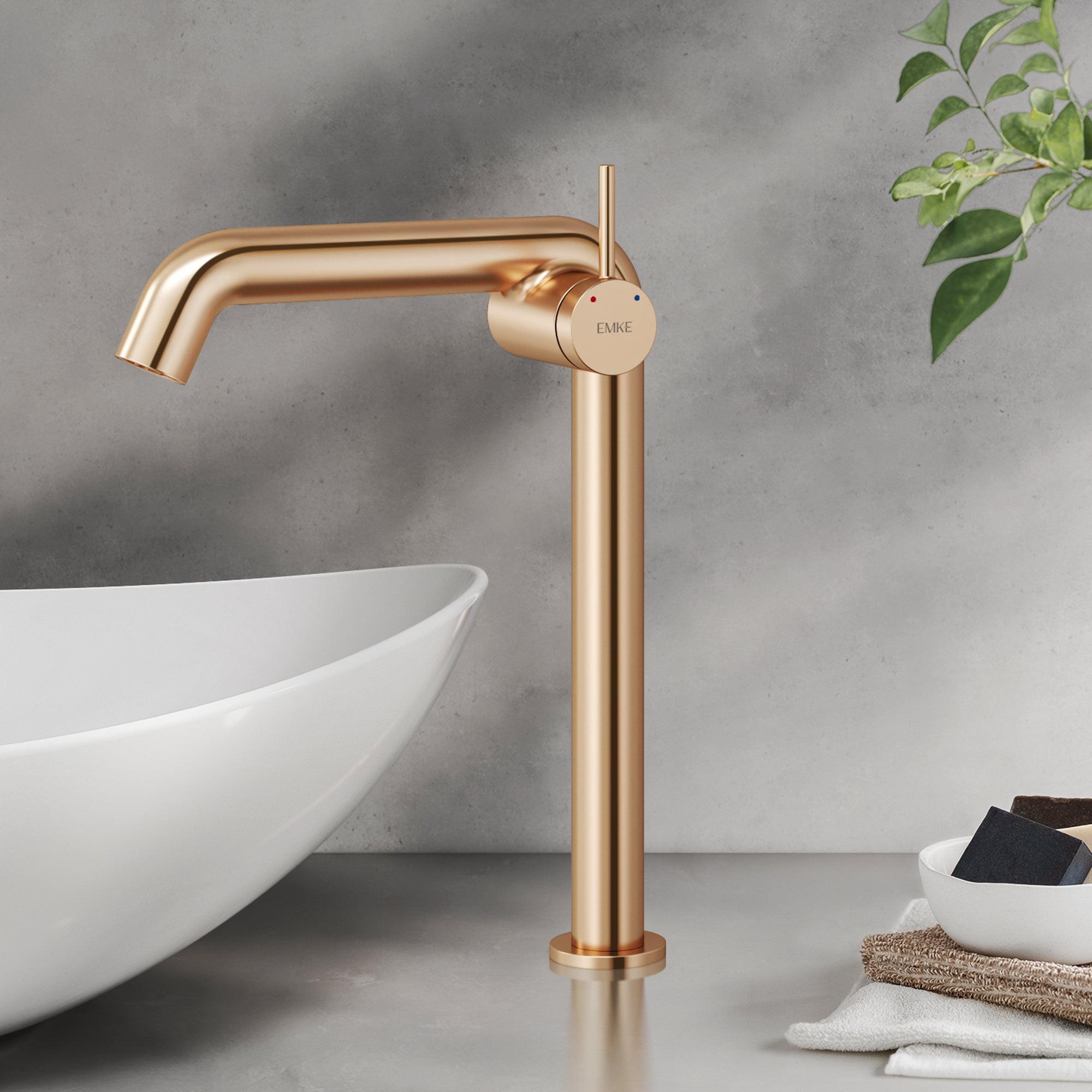 EMKE Bateria umywalkowa wysoka różowe złoto 33.2 cm