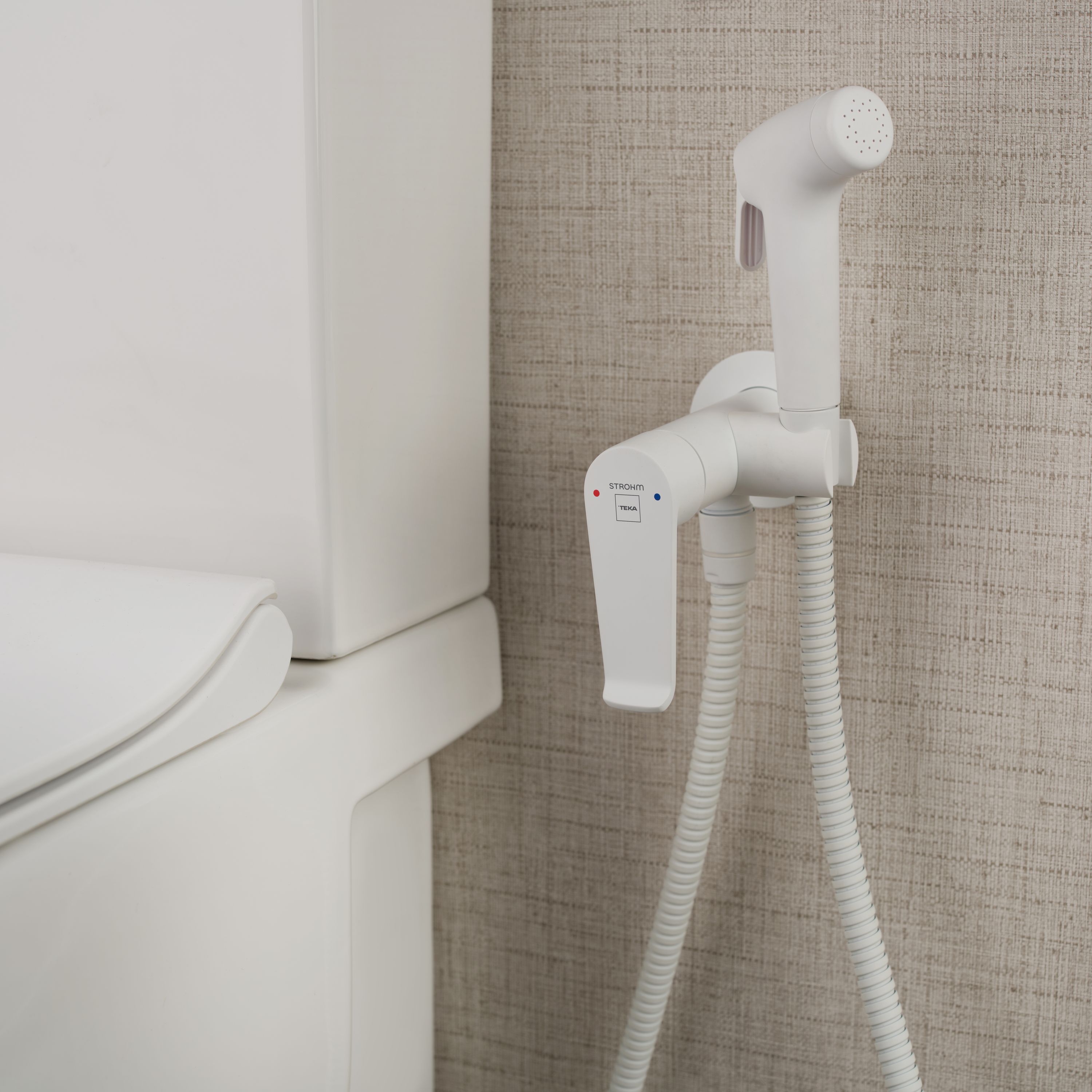 Prysznic toaletowy STROHM TEKA Ethika biały o długości 120 cm