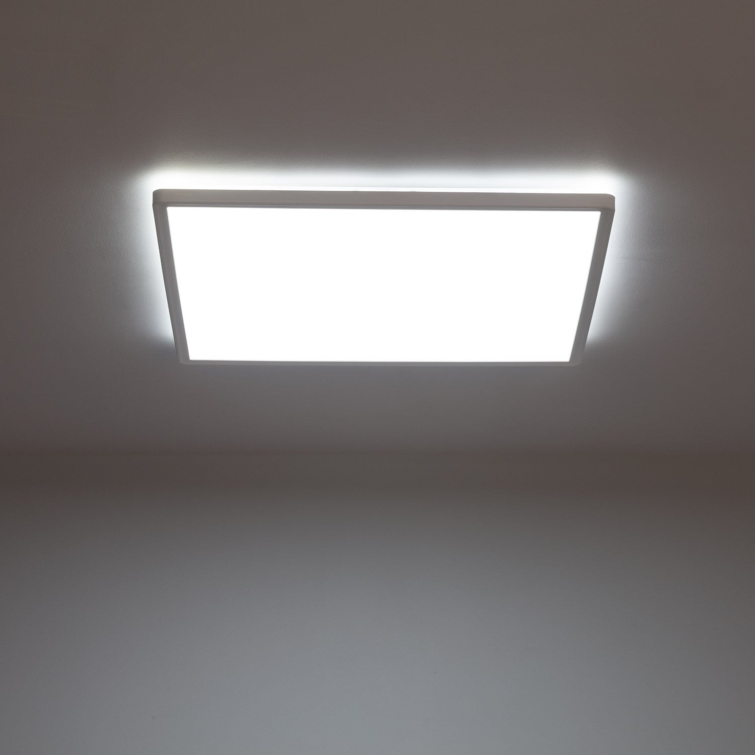 Ledkia Plafón LED 24W Cuadrado SwitchCCT Seleccionable 420x420 mm Doble Cara Seleccionable (Cálido-Neutro-Frío) PC - 5