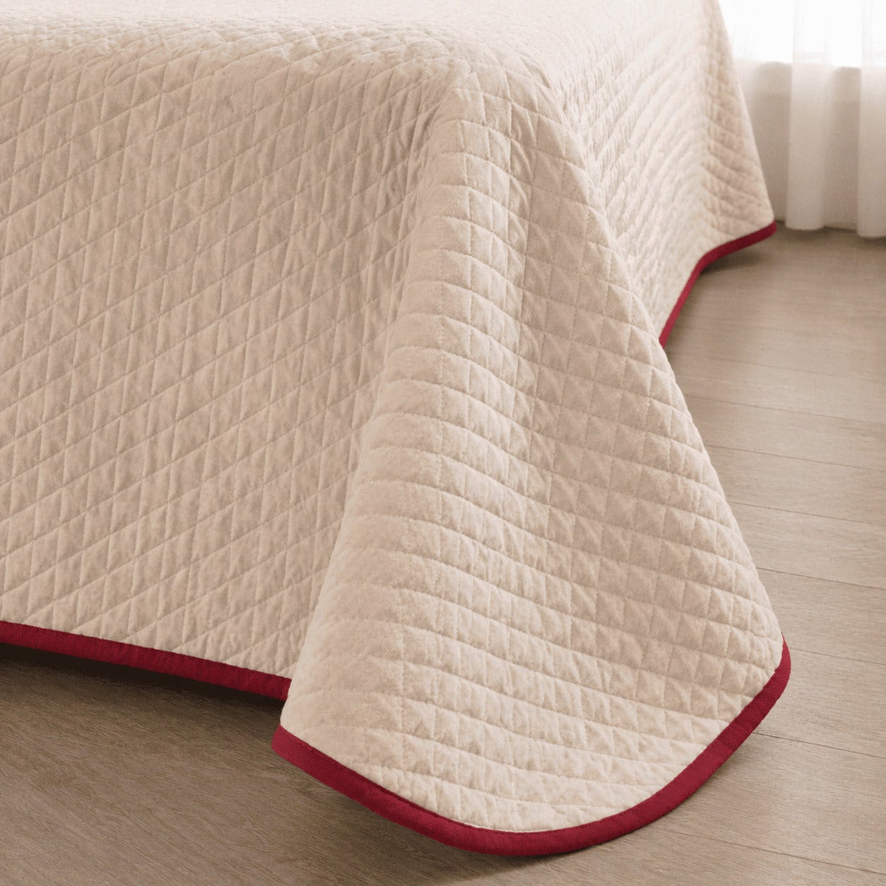 Colcha Bicolor Reversible Beige/Rojo Cama 180cm Donegal Collections - 3