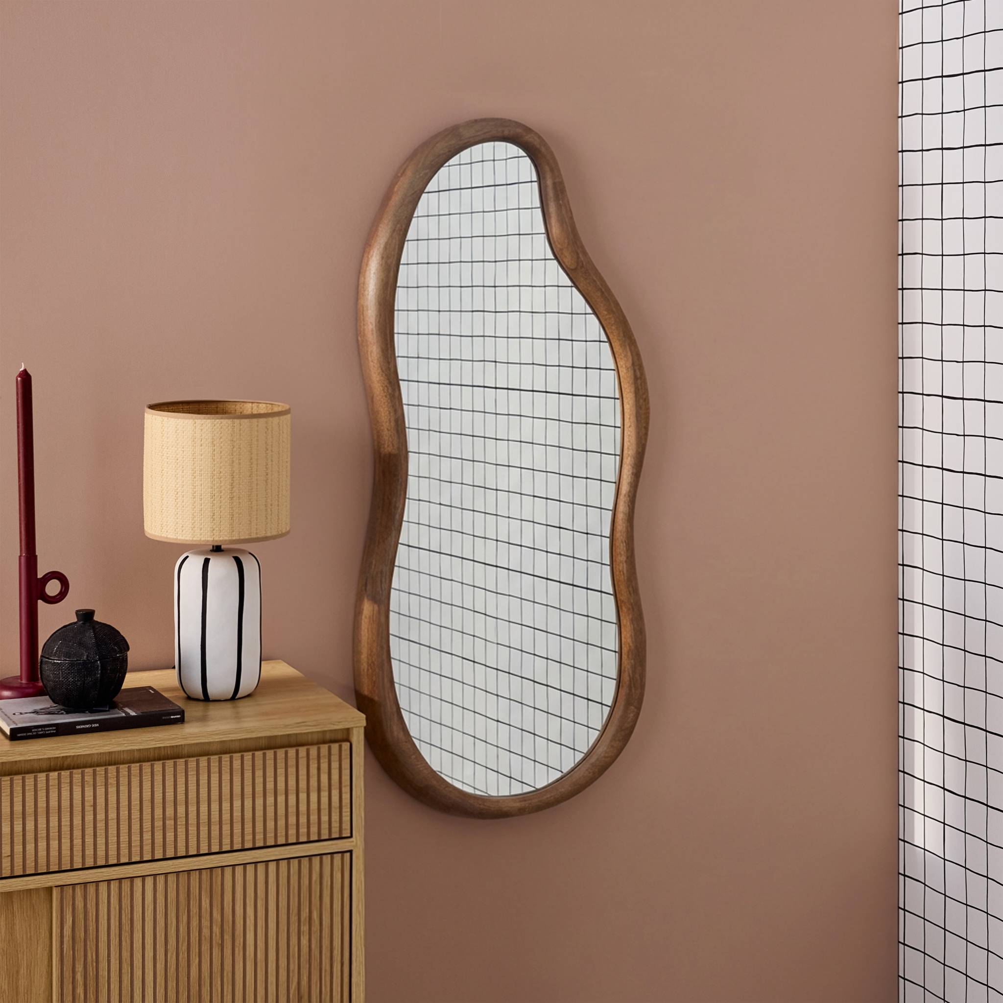 Miroir organique AUSTIN en bois d'hévéa. couleur noyer. 90 cm AUSTIN - 4
