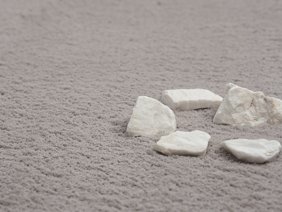 the carpet Relax tapis moelleux à poils courts, dessous antidérapant, lavable à 30 degrés, super soft, aspect fourrure, Sable, 060 x 110 cm - 7