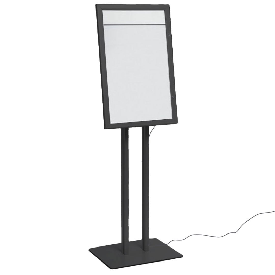 Danieli store | tablón de anuncios para exterior negro | expositor atril porta menú, puerta abatible y cerradura | tablón para suelo tamaño 4xa4 led