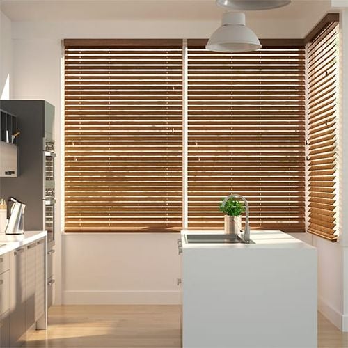 Venecianas madera efecto madera con escalerilla color canela tx 107x120 - cortinadecor