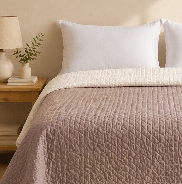 Colcha Bicolor Reversible Beige/Cuero Cama 150cm Donegal Collections - 7