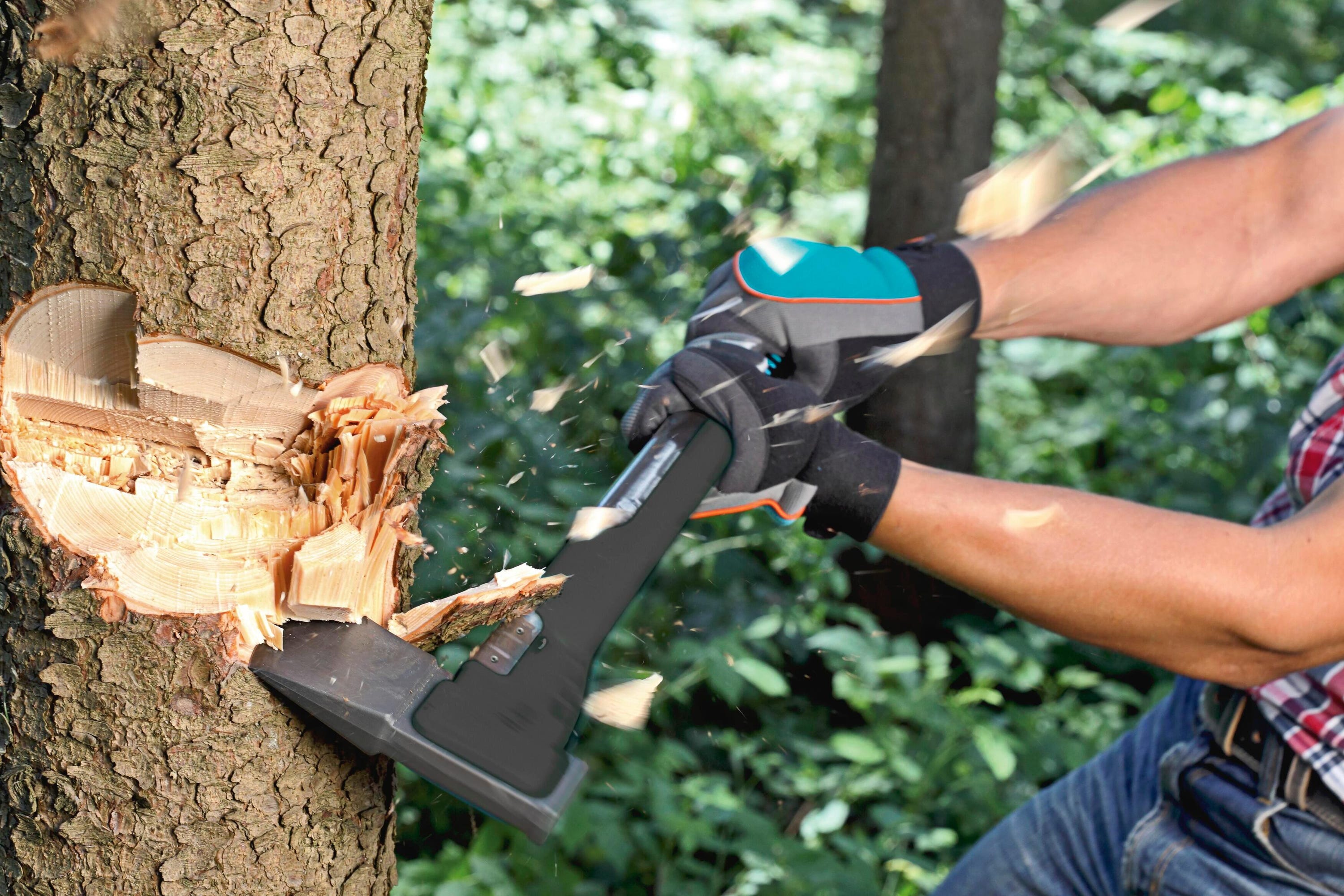 Gardena Ascia Universale 1400 A: Ascia Versatile per Diversi Lavori con Il Legno, Rivestimento Antiscivolo, Placca di Protezione, Funzione Martello, 6 - 6
