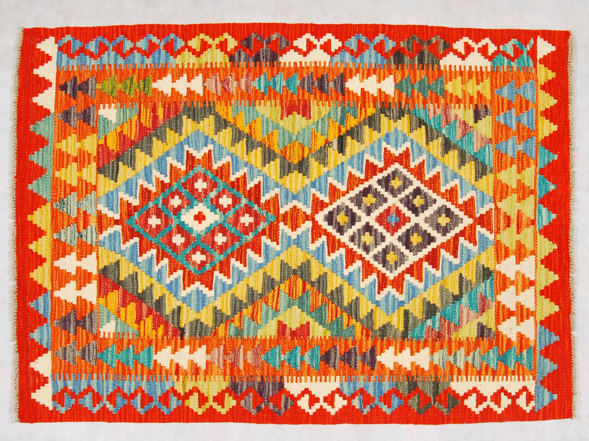 Oryginalny ręcznie robiony dywan, wymiary: 117x82, z certyfikatem autentyczności GalleriaFarah1970