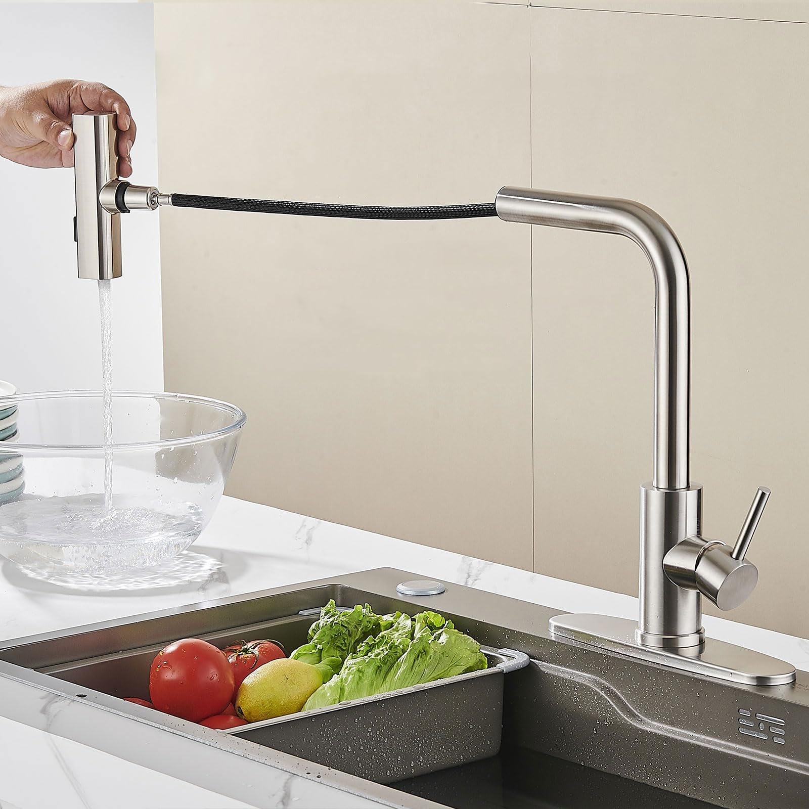 Mitigeur de Cuisine Élégant à Douchette Extractible 360° et 3 Modes - Poignée Unique Finition Argent Brossé pour Évier Moderne - 4