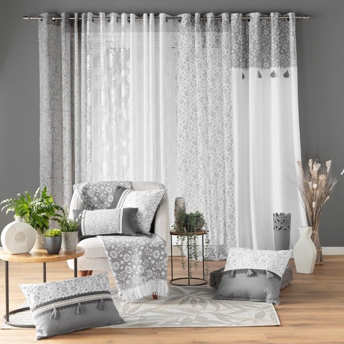 Rideau a oeillets 140 x 240 cm coton/polyester+top imp+pompon flavie Sans - 5