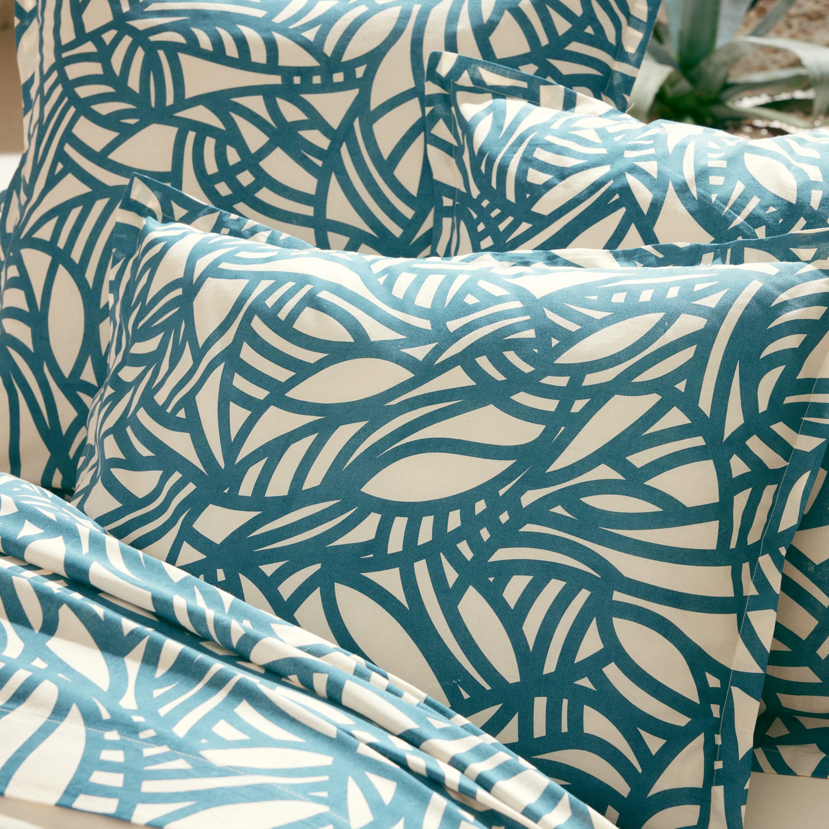 33925 Drap coton végétal géométrique - Bleu - 240x310 cm - Coton | Leroy Merlin