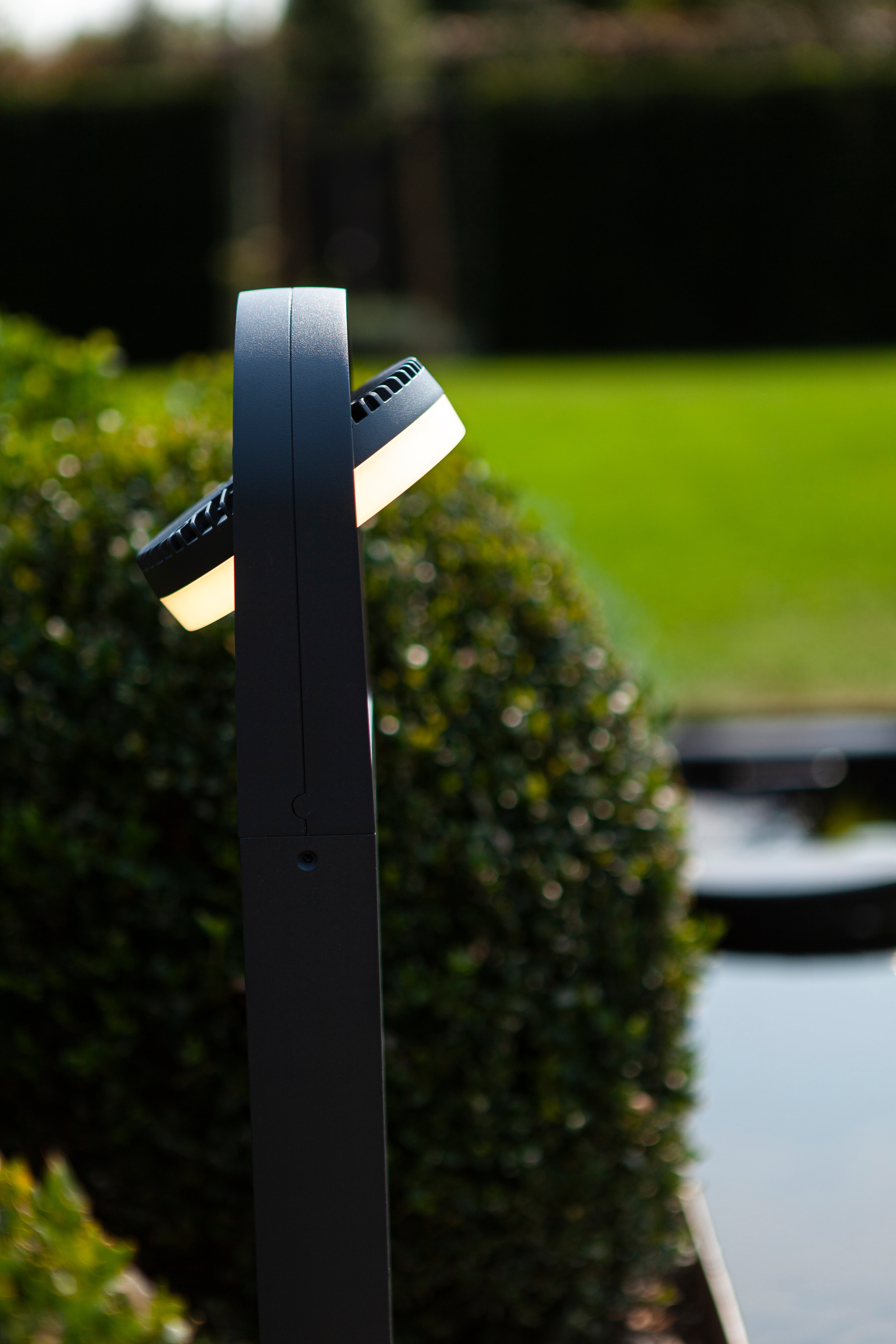 Lampa ogrodowa stojąca Fele antracyt LED 14W 3000K 1000lm IP54 wym: 70 x 20 x 7,5 cm aluminium Lutec - 4