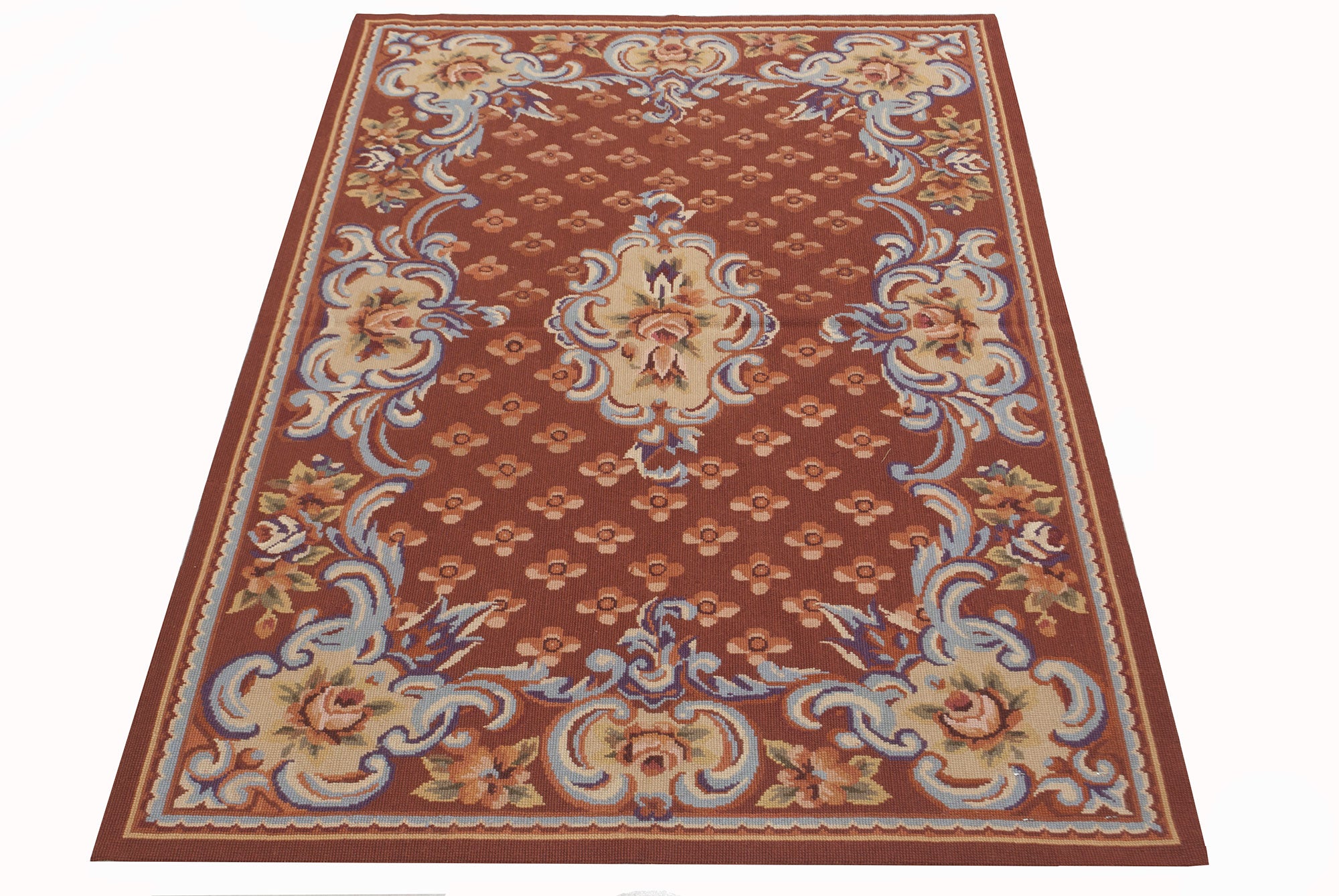 Haft krzyżykowy Aubusson, klasyczny kwiatowy wzór z Francji – 152x91 cm