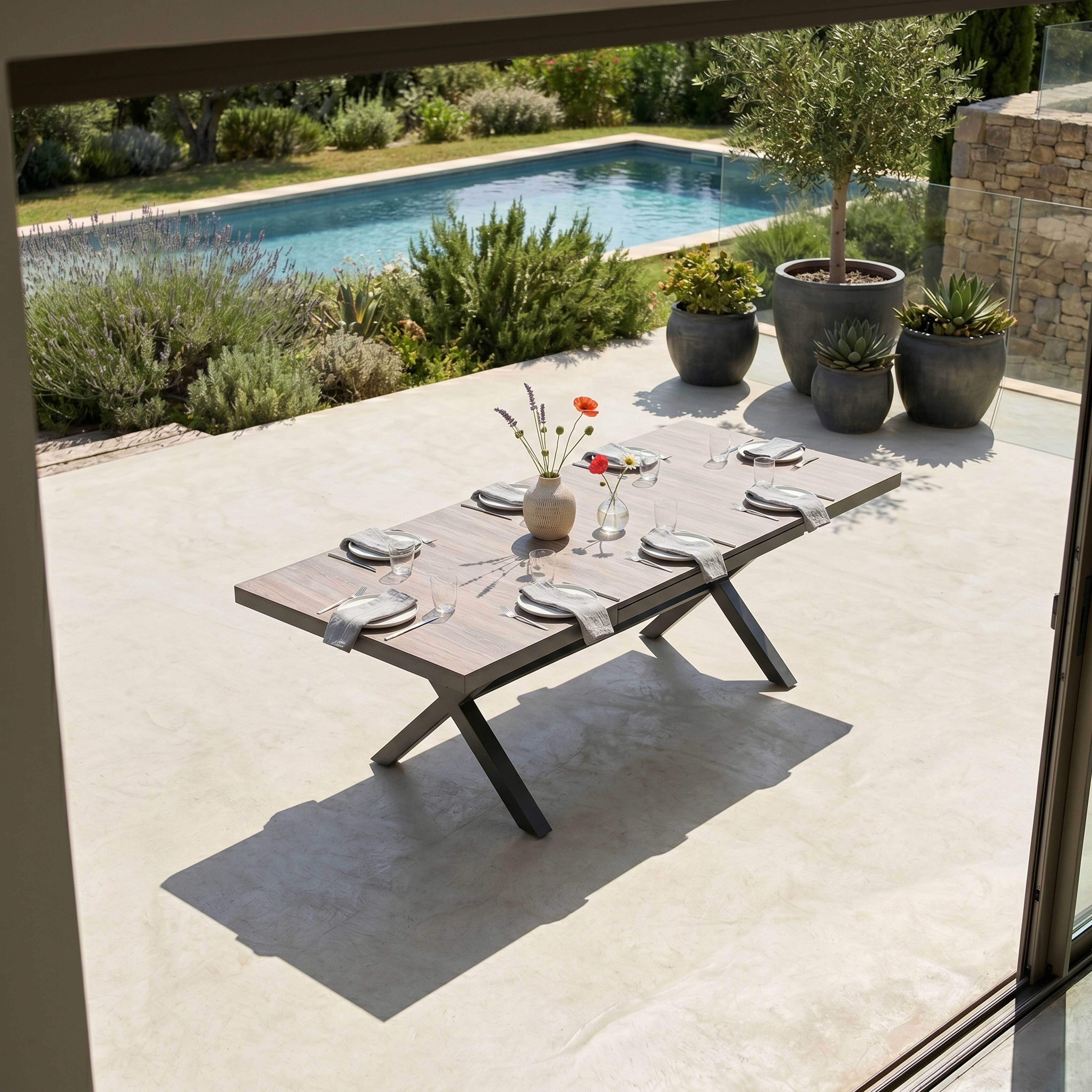 Table extensible aluminium et céramique avec 10 chaises , Tivoli - Oviala - 3