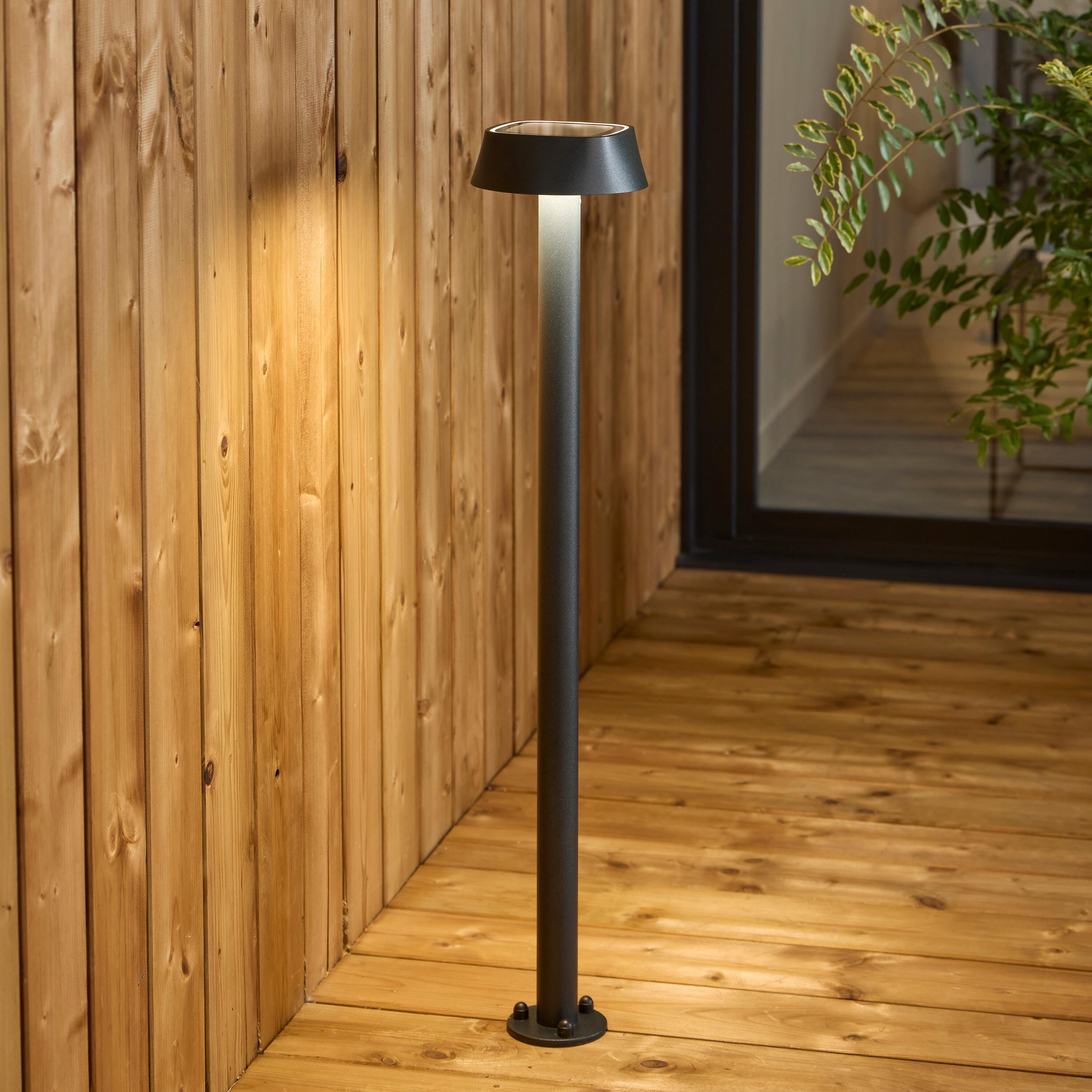 Słupek solarny i elektryczny, 900 lumenów z regulacją natężenia światła, Allo INSPIRE