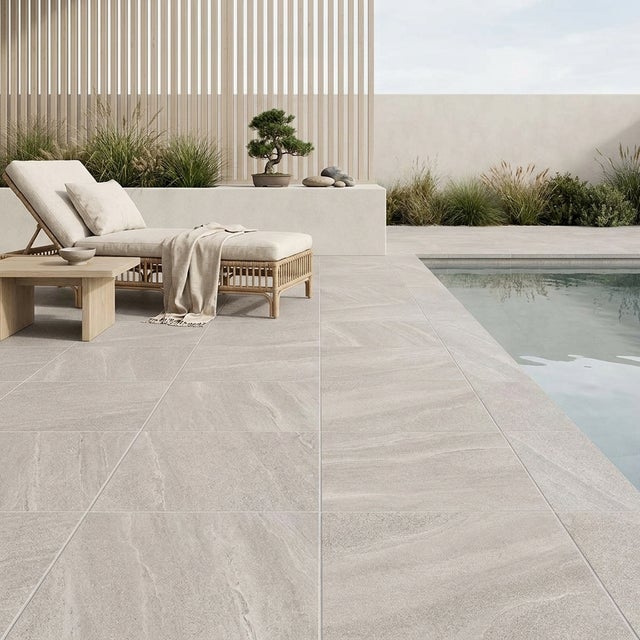 Dalle extérieur sur plots Tikal 2.0 Sable R11 60x60 cm - Réflex Boutique