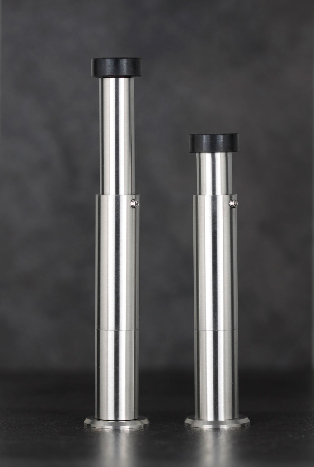 Lot de 2 butées de porte réglables, de 130 à 165mm, en acier avec caoutchouc de protection noir, à visser, EVI Herrajes. - 2