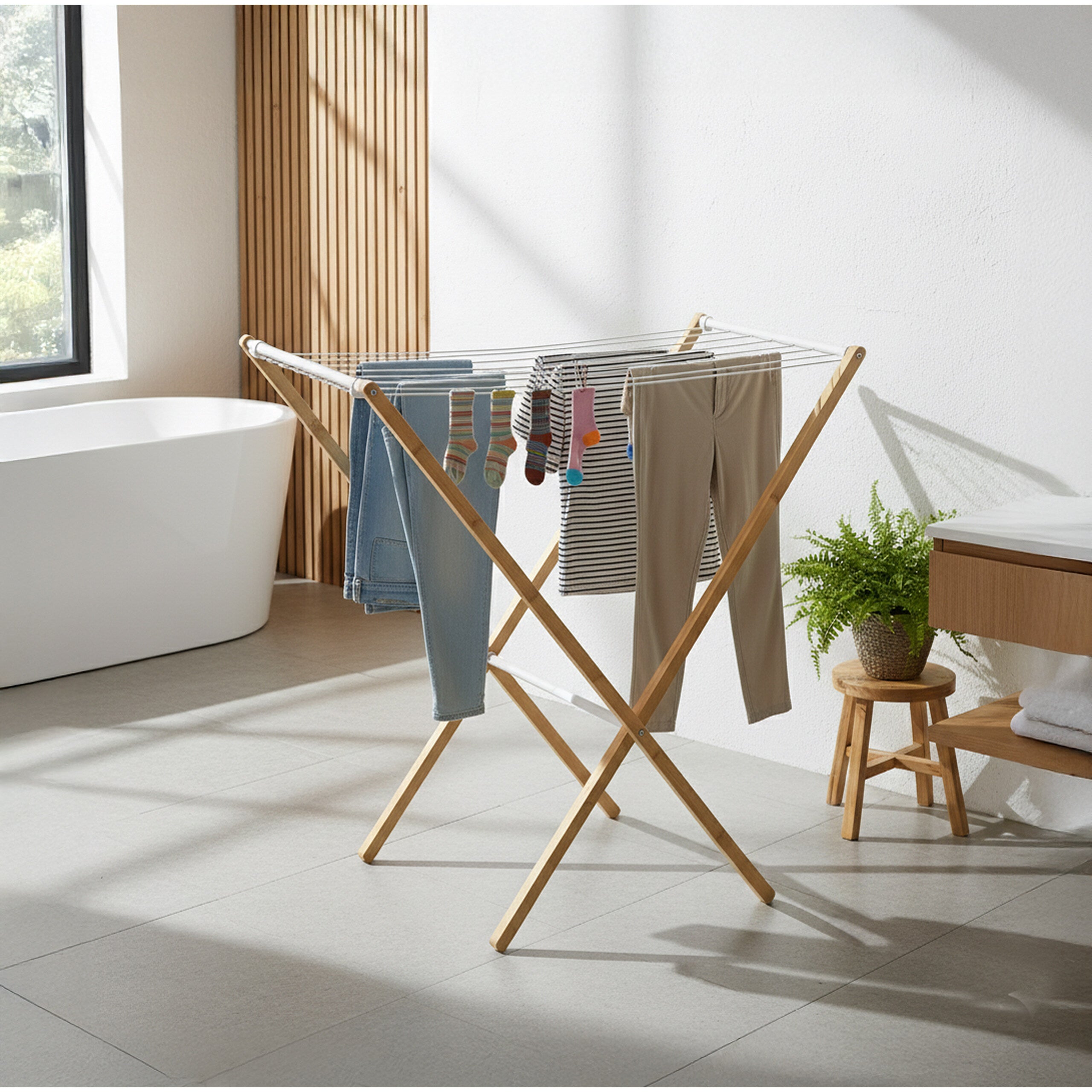 Innovagoods - Étendoir mural pliable extensible rétractable Dryva 80 InnovaGoods