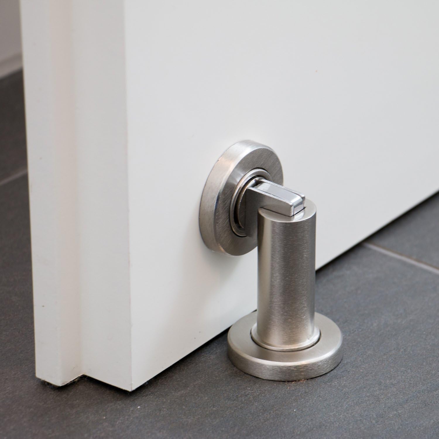 Butoir de porte magnétique MS010 en aspect acier inoxydable - Butée de porte avec matériel de fixation au sol et au mur - Bloc Porte aimanté - Ø 5cm - 3