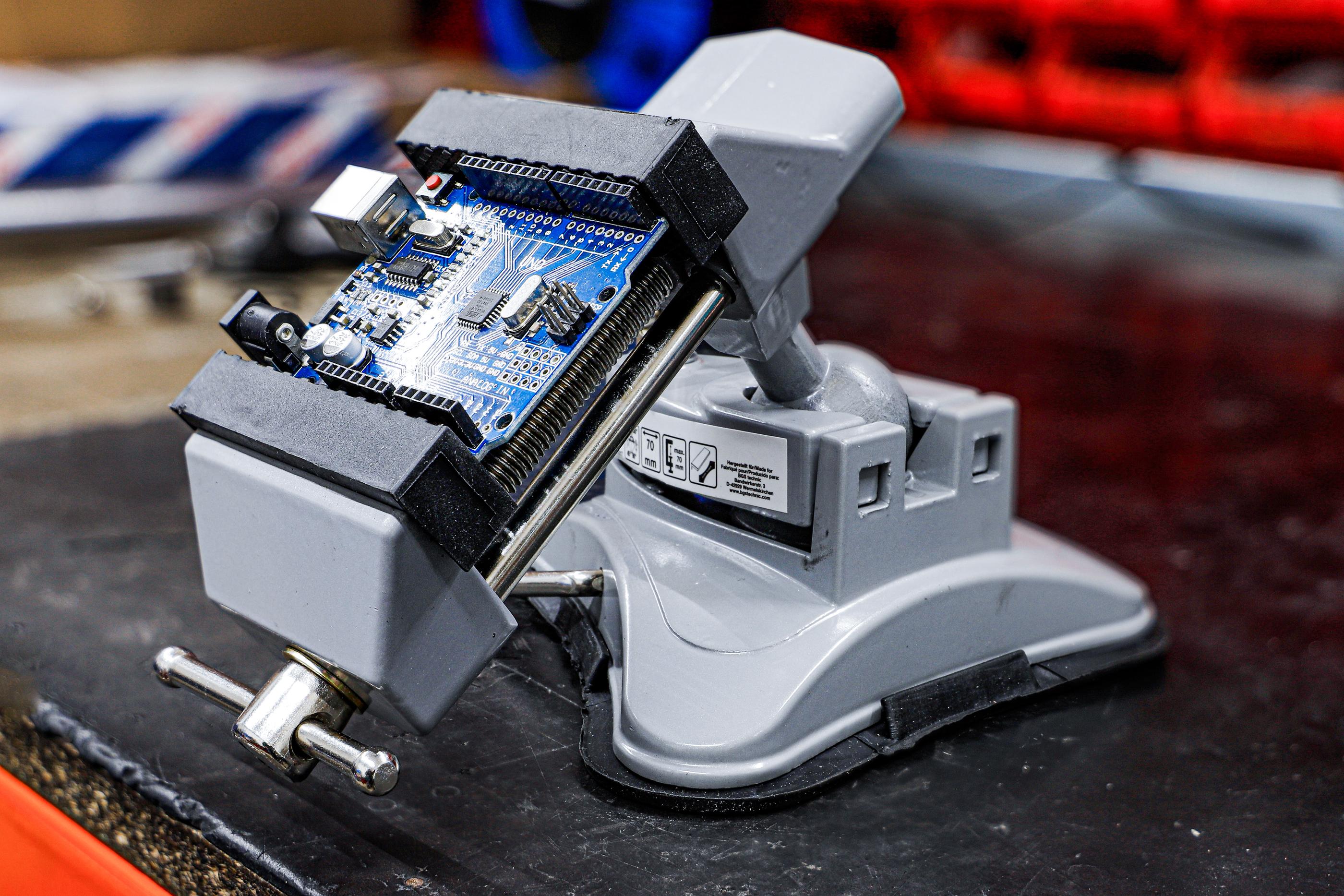 Torno de bacada de mesa | articulado | Mandíbulas de 70 mm | com pé de sucção a vácuo - 2